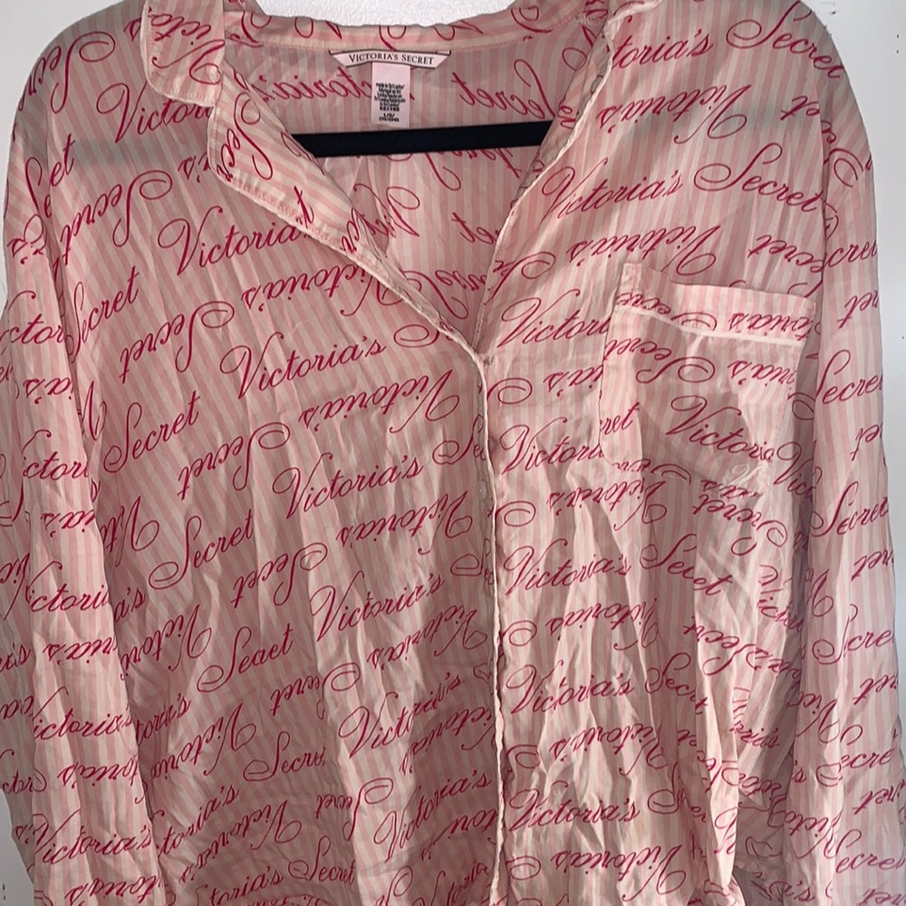 Victoria’s Secret lounge top